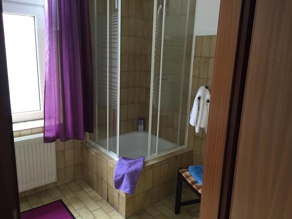 Hotel Gruener Kranz レンズブルク エクステリア 写真